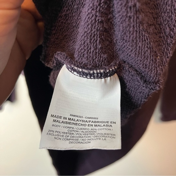 Nike Purple Logo Sweatshirt Women Size Small Pullover Athletic Gym Active - Picture 4 of 5